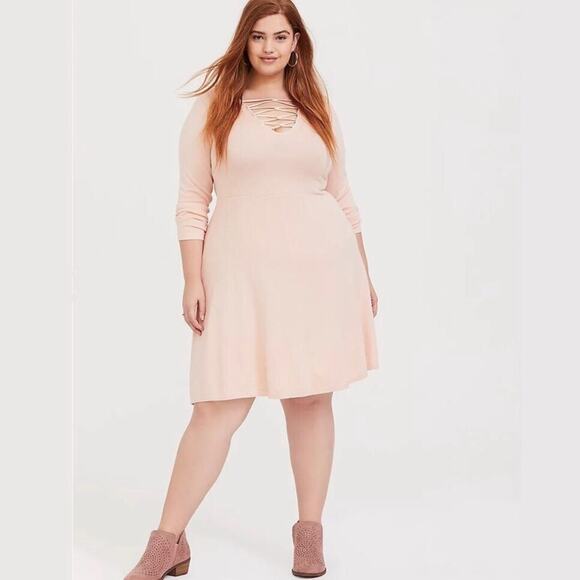 Torrid Light Pink Sweater-Knit Lattice Skater Dress size 3 Nipped-in Waist NWT - Picture 1 of 4